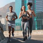 Spigen A710 Dynamic Shield Övtáska - Fekete