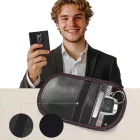 Tech-Protect KLR100 RFID Blokkoló Autós Kulcstartó - Fekete-Piros