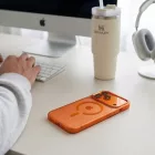 iPhone 17 Pro Max / 18 Pro Max Telefonok - Tech-Protect Magmat Magsafe CC - Átlátszó-Narancs