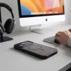 iPhone 18 Pro Max / 17 Pro Max Tok - Tech-Protect MagStand MagSafe CC - Áttetsző-Fekete