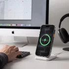 iPhone 18 Pro Max / 17 Pro Max Tok - Tech-Protect MagAir Stand MagSafe CC - Áttetsző-Fekete