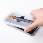 iPhone 13 / 13 Pro / 14 / 16e / 17e Kijelzővédő Üvegfólia - Spigen Glas.tR EZ Fit x 2 db